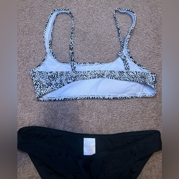 Black and White Snakeskin Bikini Set M/L - Picture 3 of 4